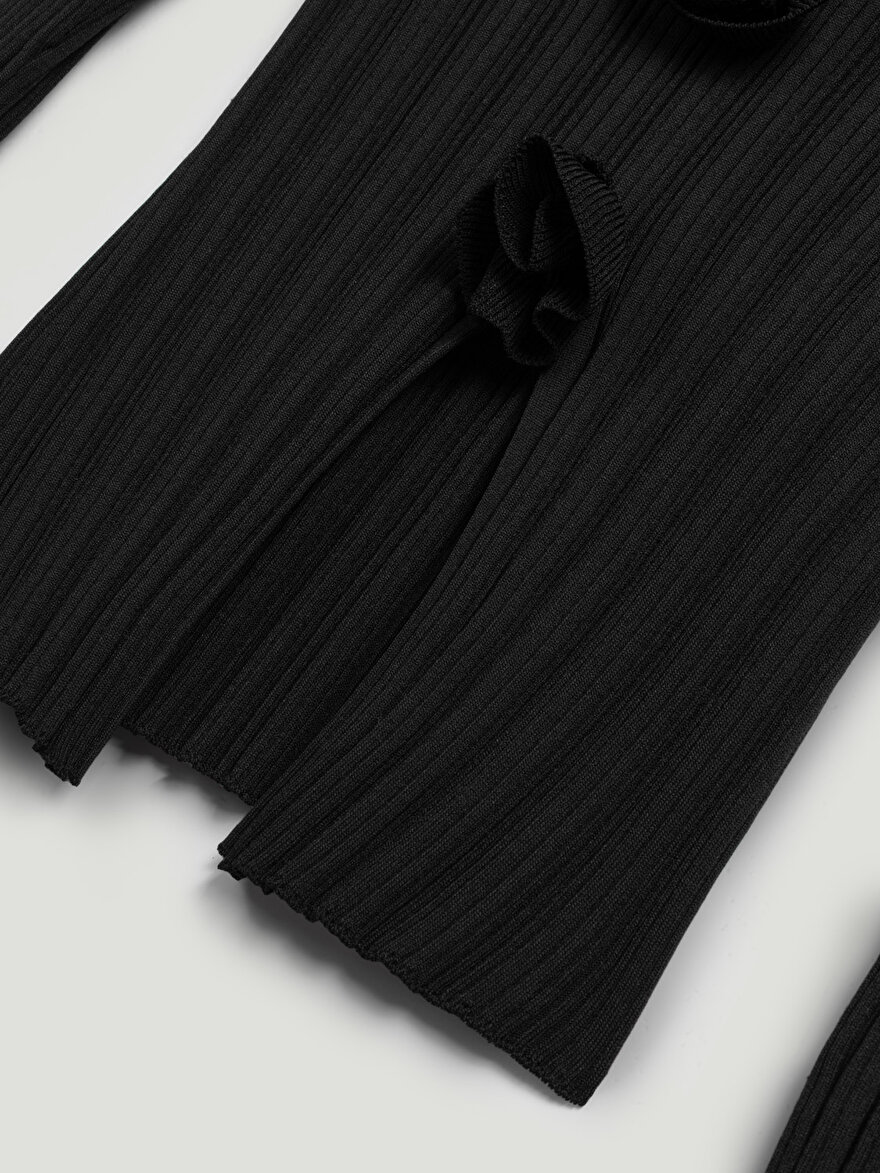 Nocturne Çiçek Detaylı Triko