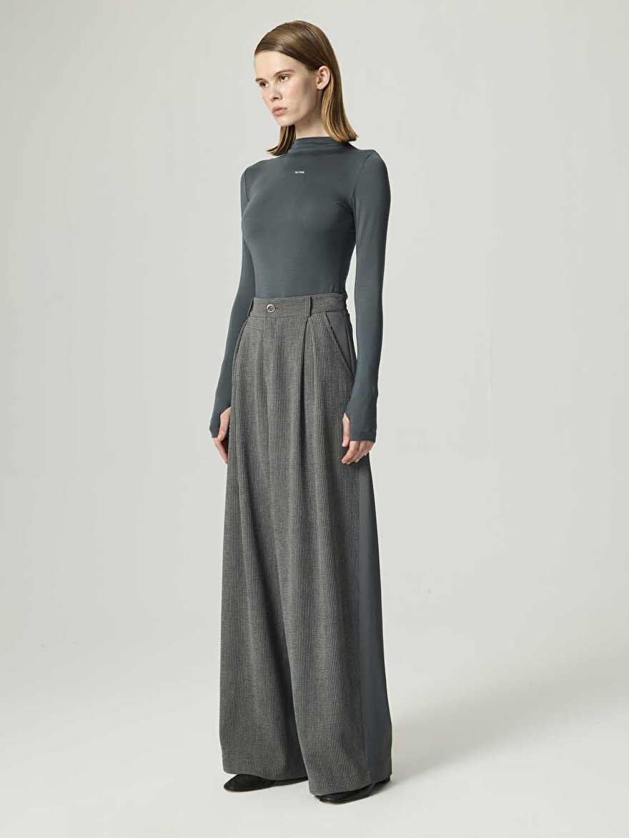 Nocturne Dik Yaka Logolu Body