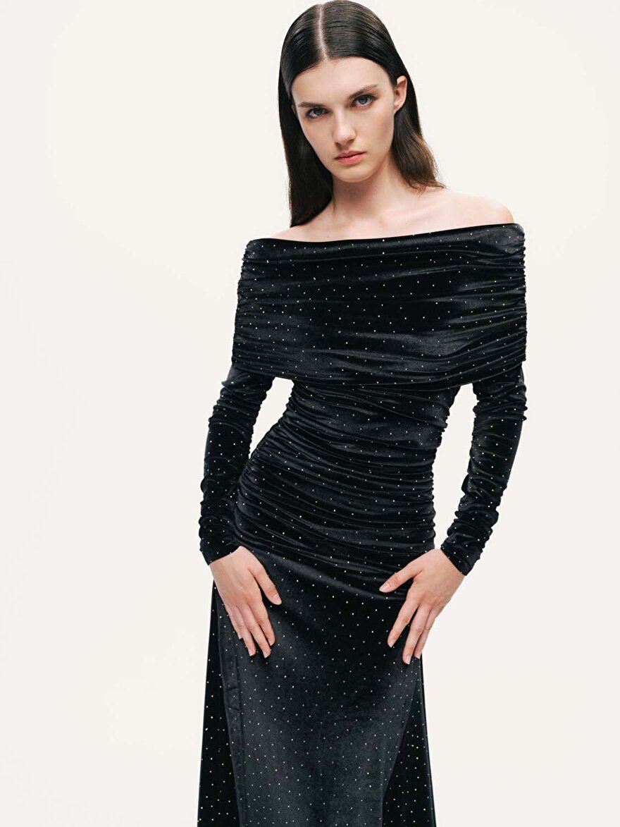 Nocturne Katlı Düz Yaka Maxi Elbise