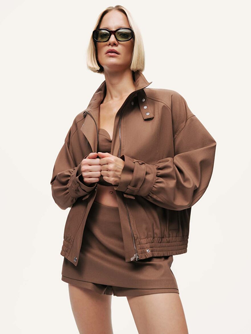 Nocturne Kemerli Yüksek Yakalı Ceket