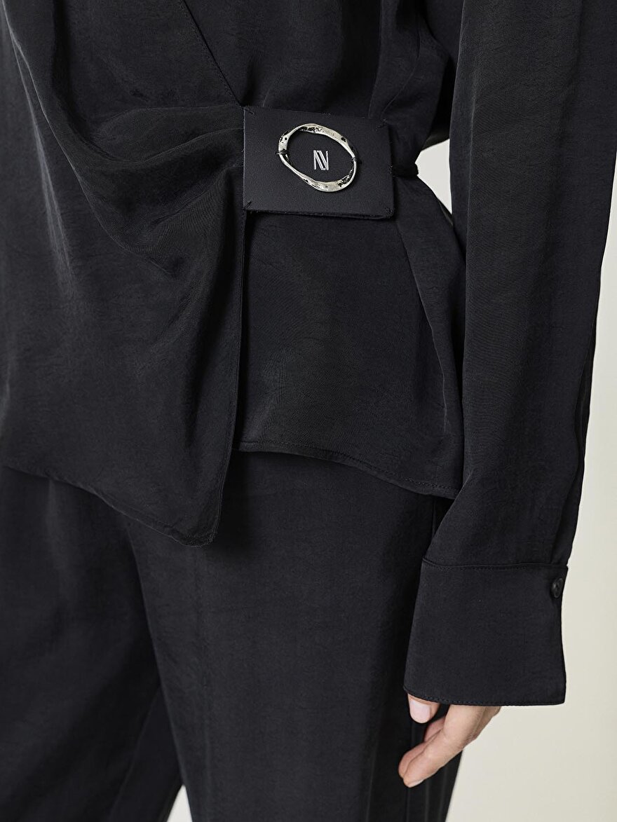 Nocturne Aksesuar Detaylı Bluz