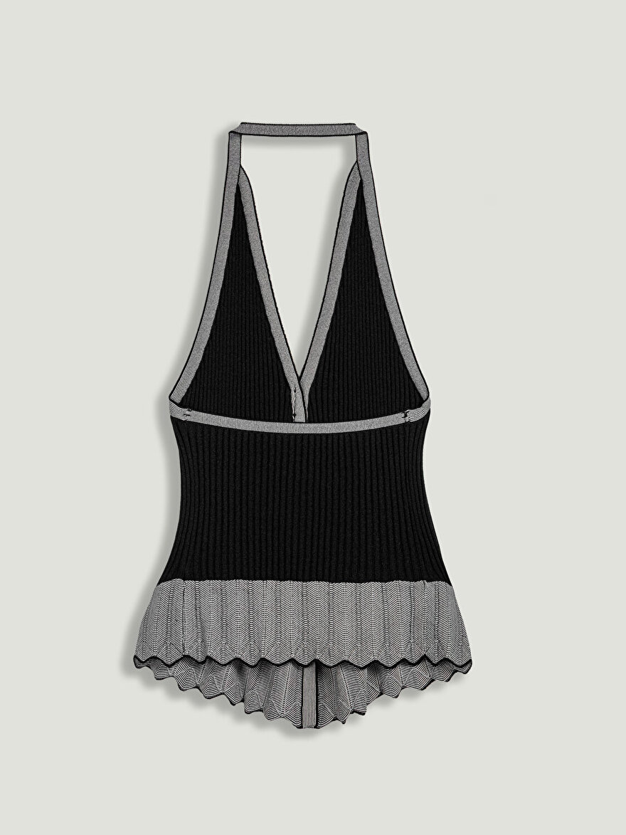 Nocturne Düğme Aksesuarlı Halter Yaka Triko