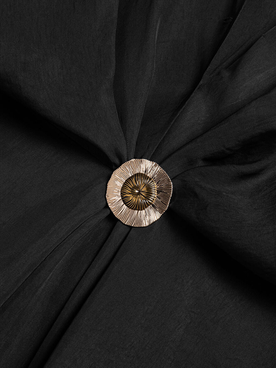 Nocturne Dökümlü Aksesuar Detaylı Gömlek