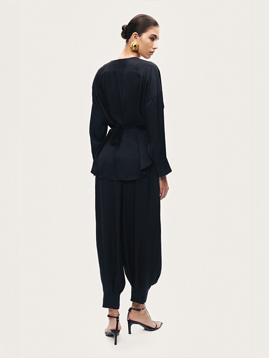 Nocturne Dökümlü Aksesuar Detaylı Gömlek