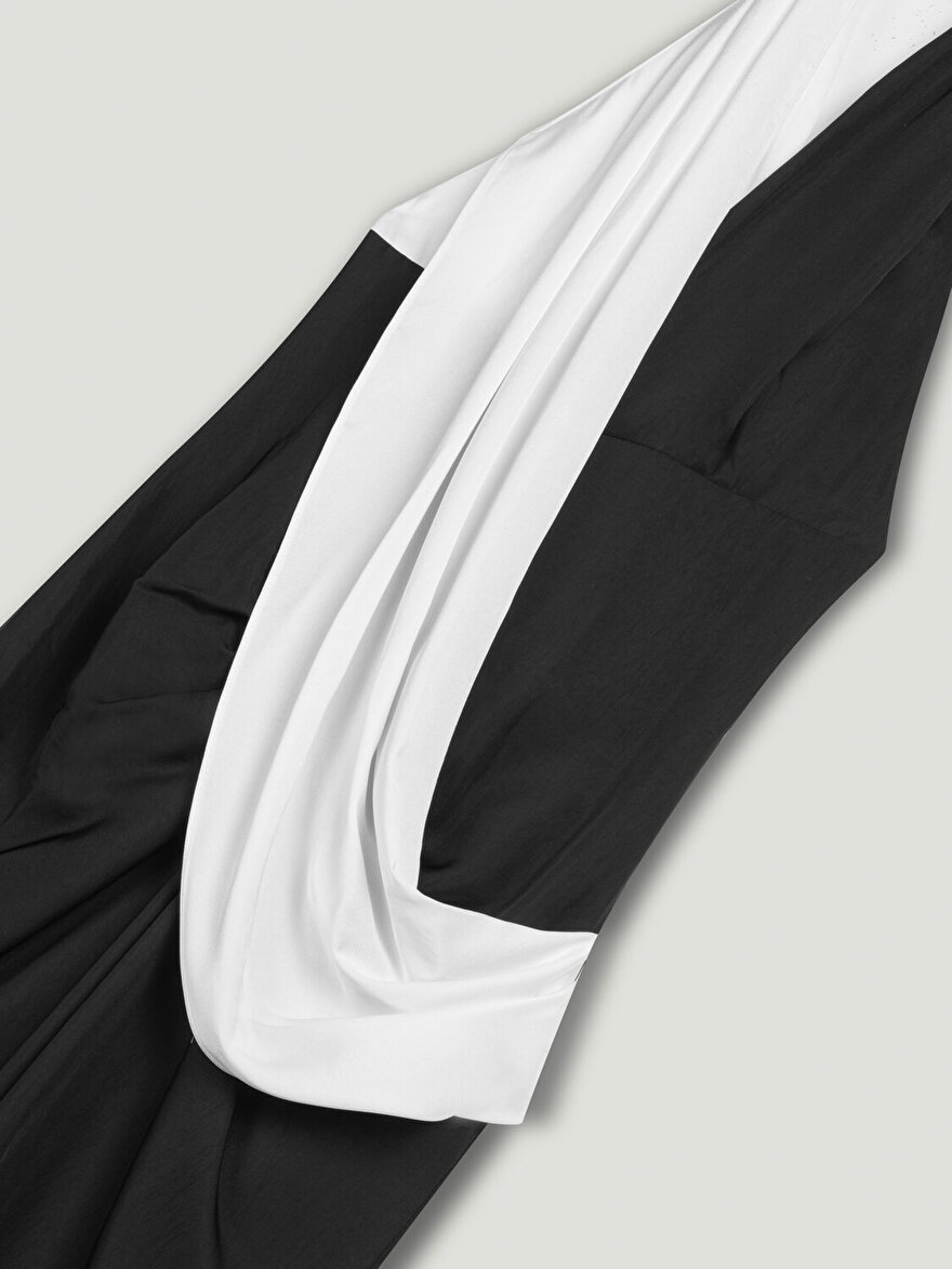 Nocturne Kontrast Detaylı Halter Yaka Maxi Elbise