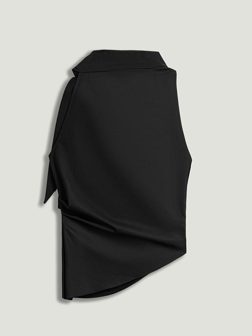 Nocturne Aksesuar Detaylı Dik Yaka Bluz