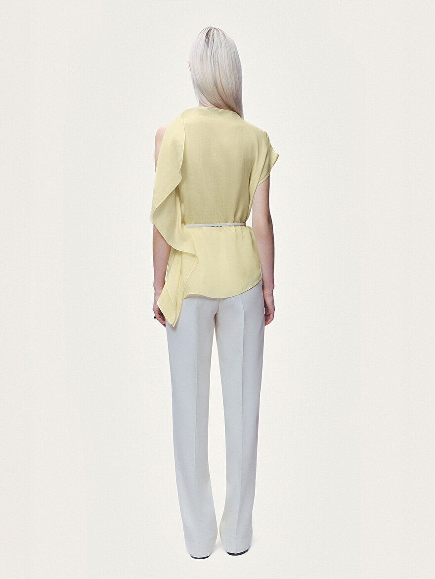 Nocturne Kemer Detaylı Asimetrik Bluz