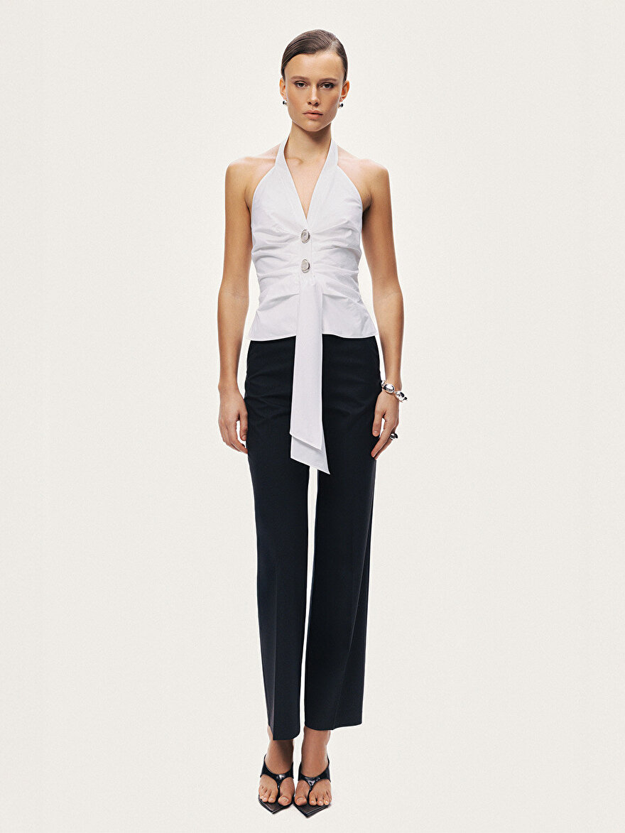 Nocturne Aksesuar Detaylı Halter Yaka Bluz